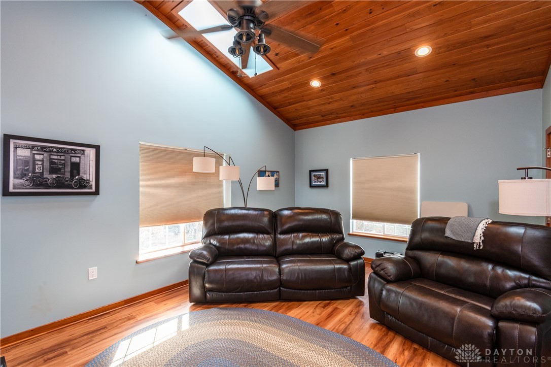 414 S Monroe Siding Road