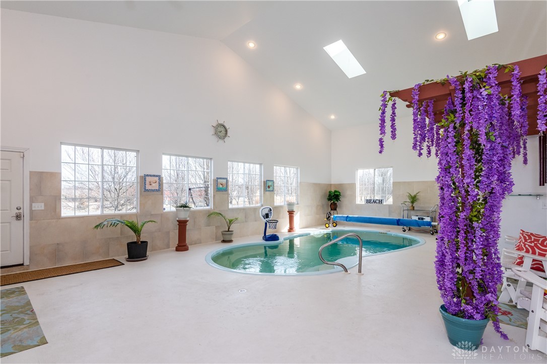 414 S Monroe Siding Road