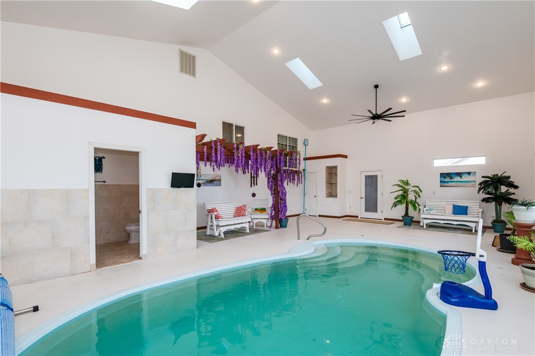 414 S Monroe Siding Road