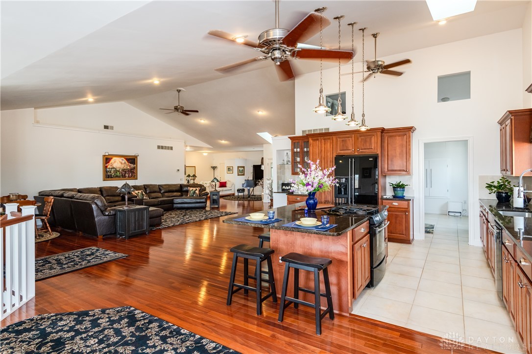 414 S Monroe Siding Road