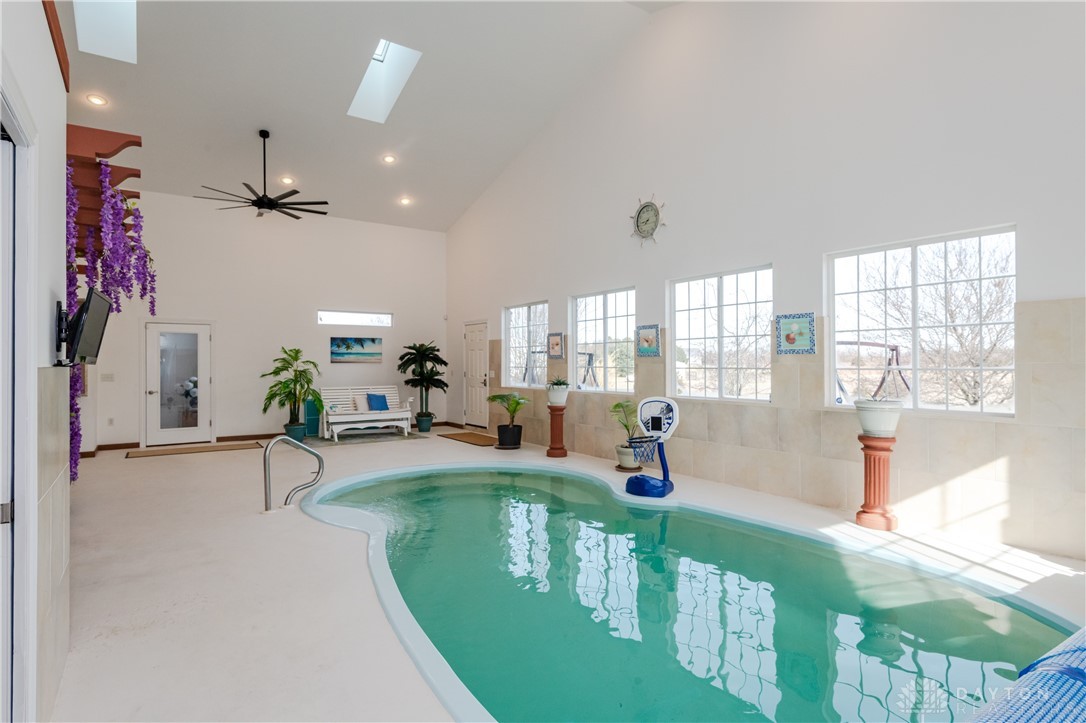 414 S Monroe Siding Road