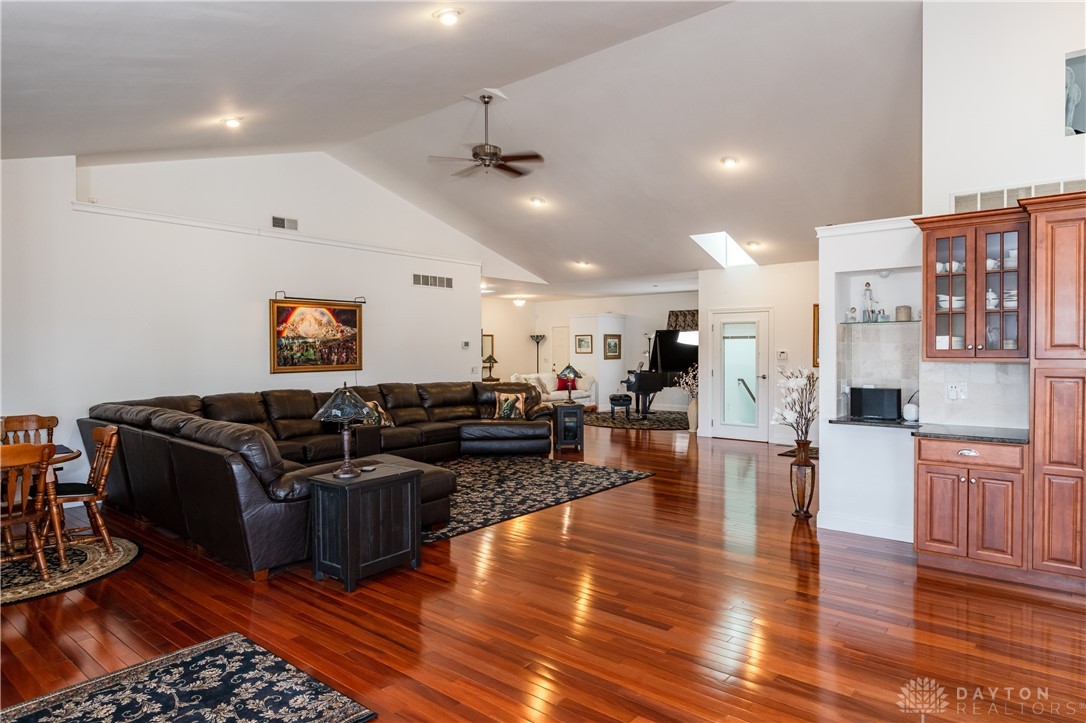 414 S Monroe Siding Road