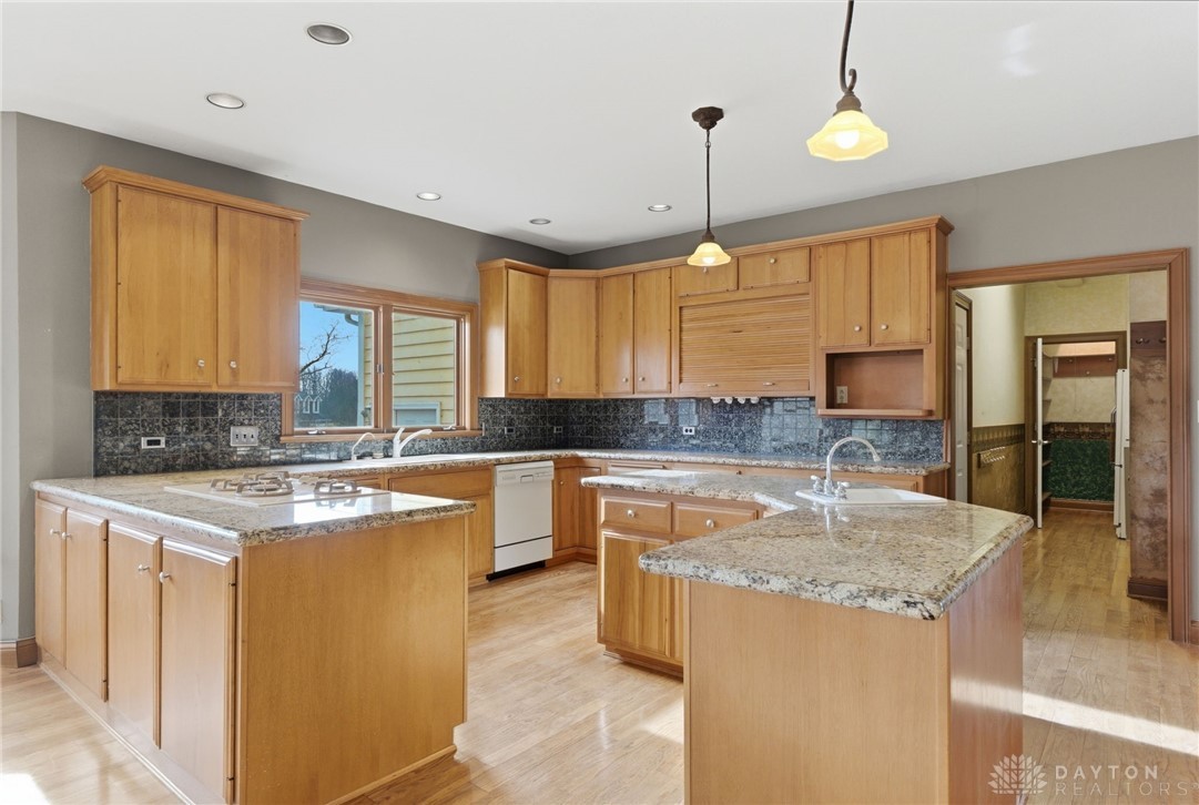 2644 Center Creek Circle