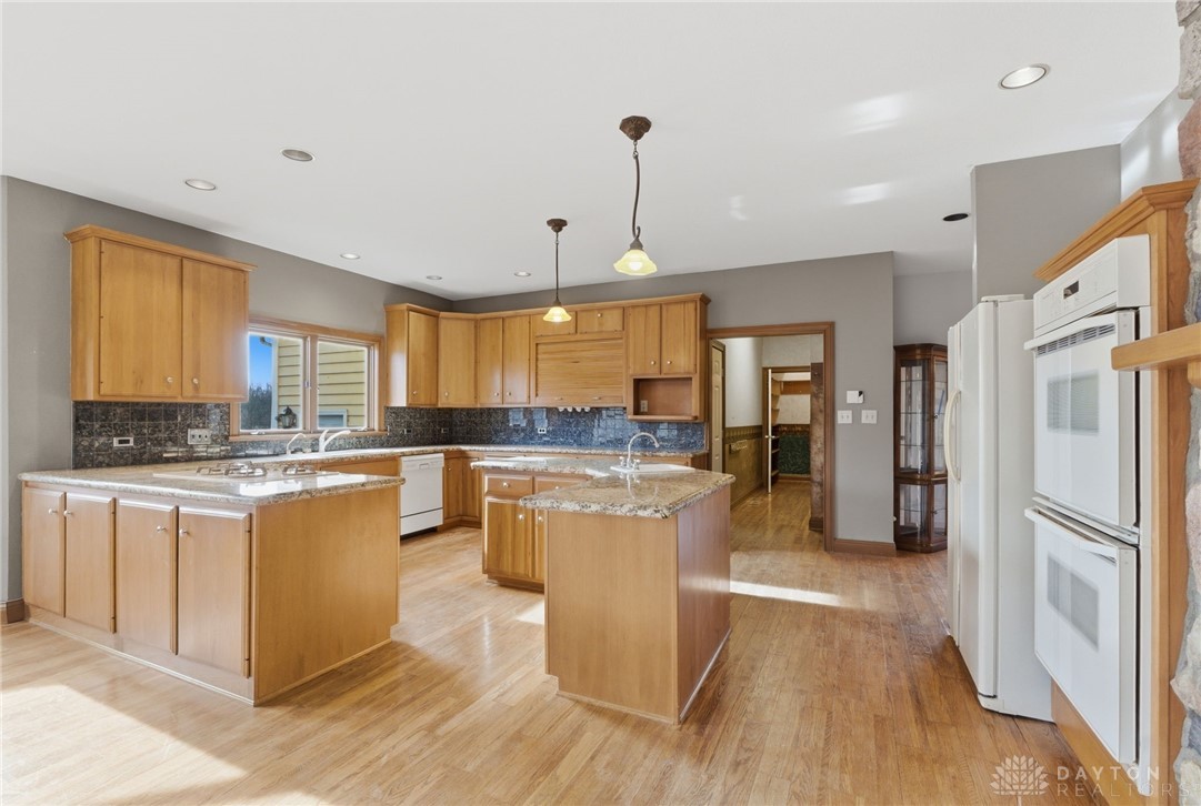 2644 Center Creek Circle