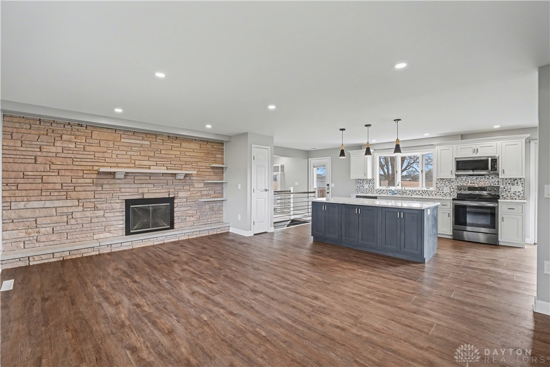 6105 Country Estates Drive