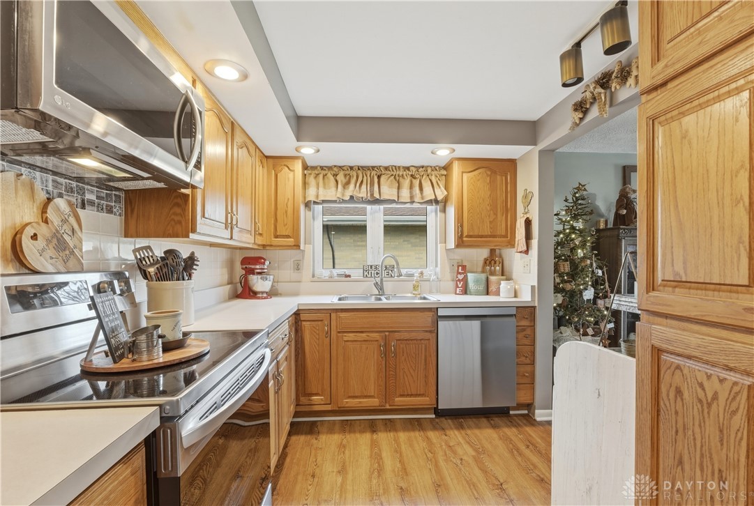 1408 Mapleridge Drive
