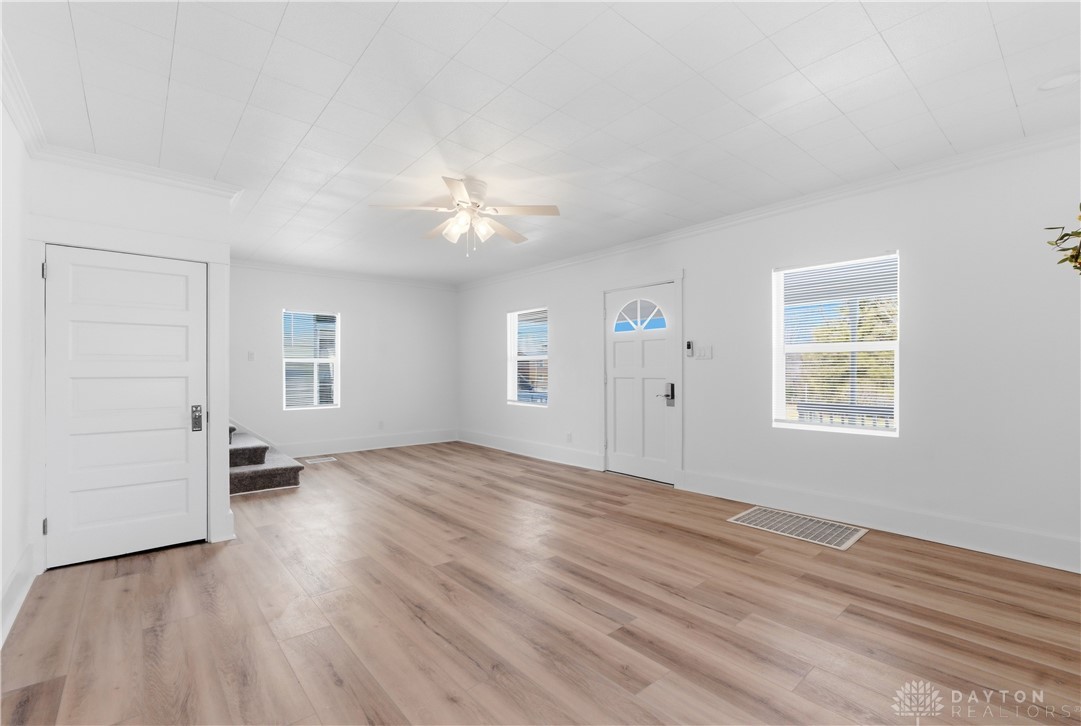308 E Xenia Drive