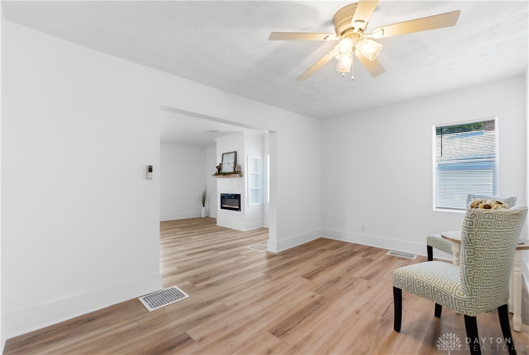 308 E Xenia Drive