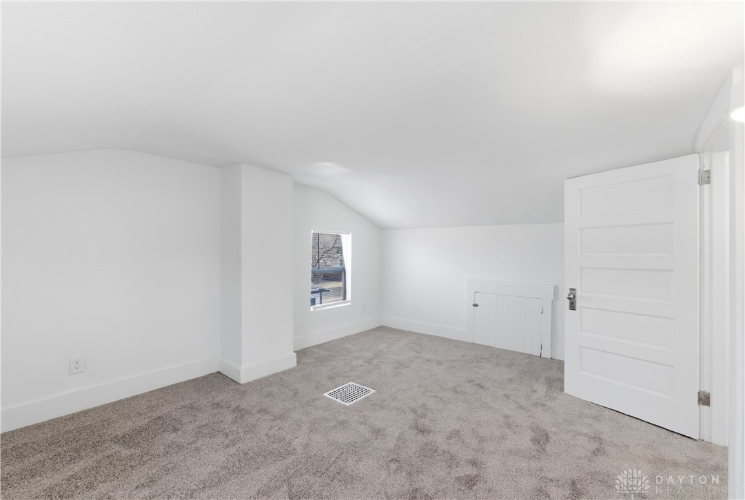 308 E Xenia Drive