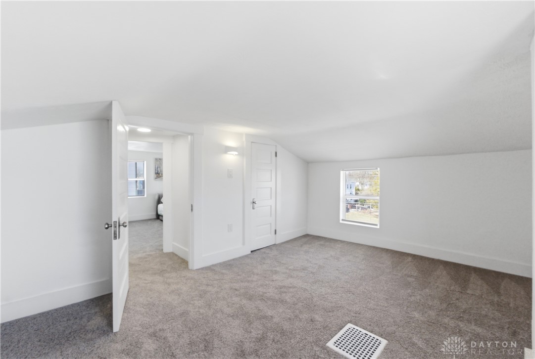 308 E Xenia Drive