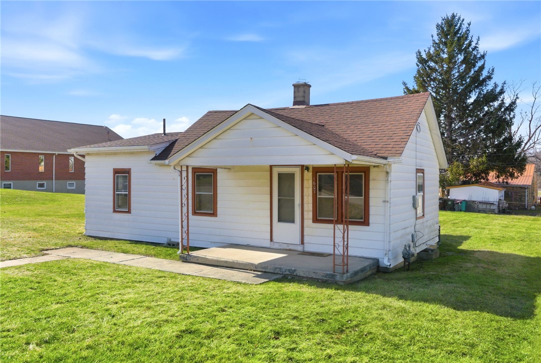 1607 Montgomery Avenue