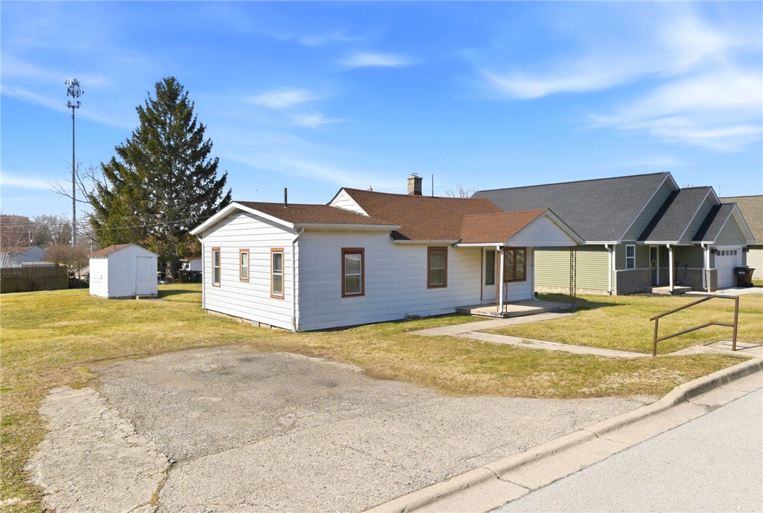 1607 Montgomery Avenue