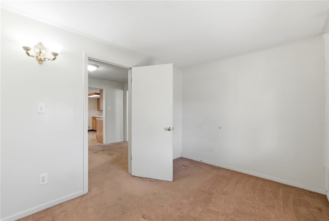 1607 Montgomery Avenue