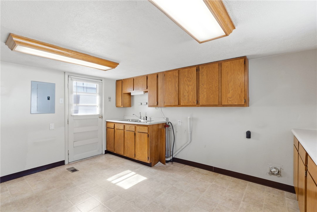 1607 Montgomery Avenue