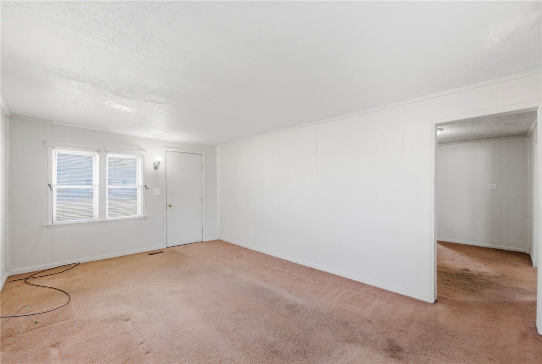 1607 Montgomery Avenue