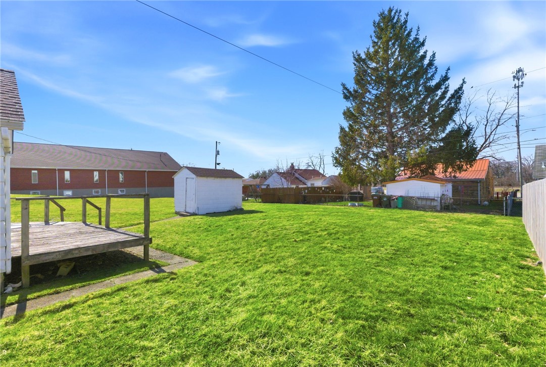 1607 Montgomery Avenue