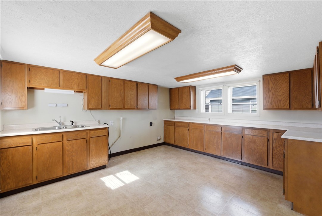 1607 Montgomery Avenue