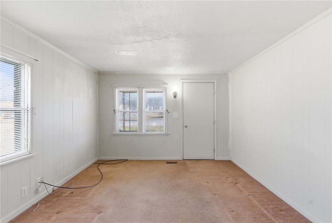 1607 Montgomery Avenue