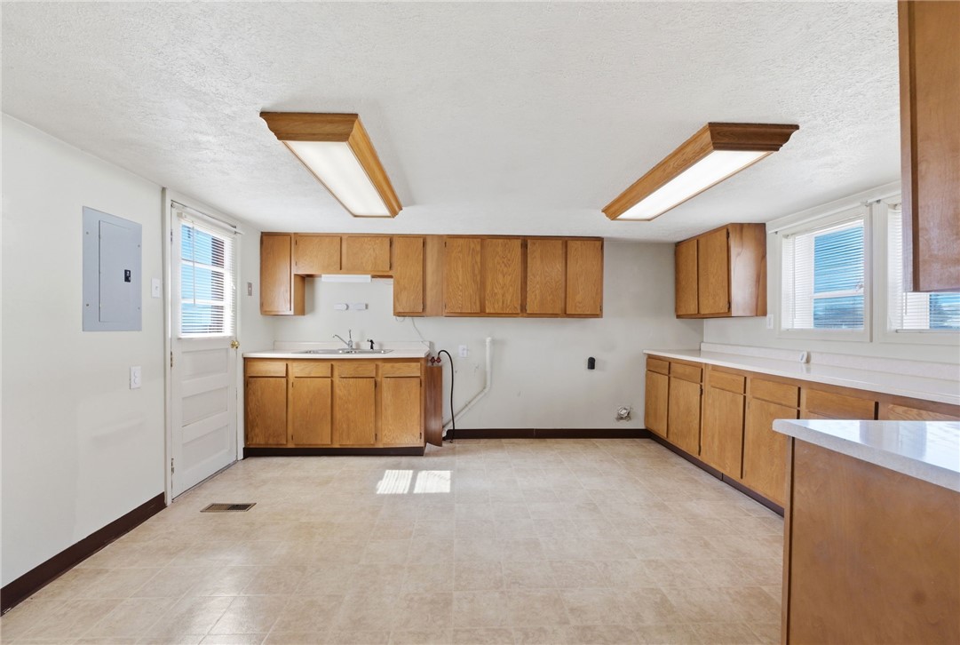 1607 Montgomery Avenue