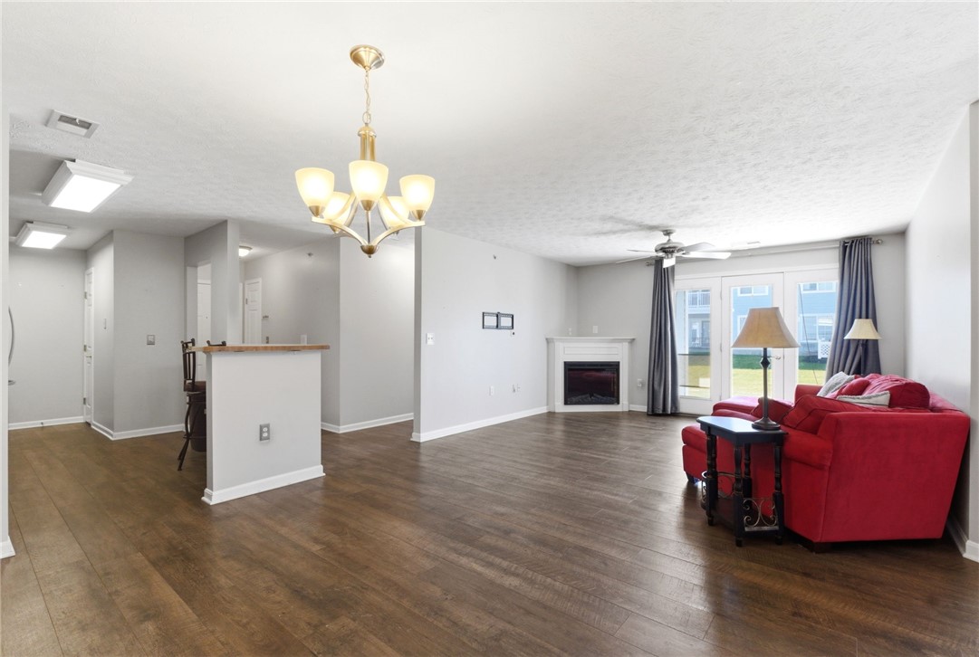 3129 Crestmont Lane 104