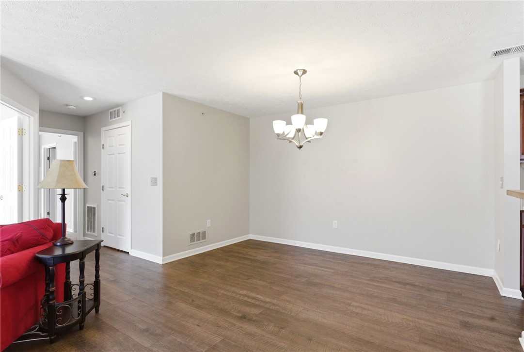 3129 Crestmont Lane 104