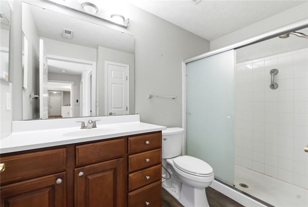3129 Crestmont Lane 104