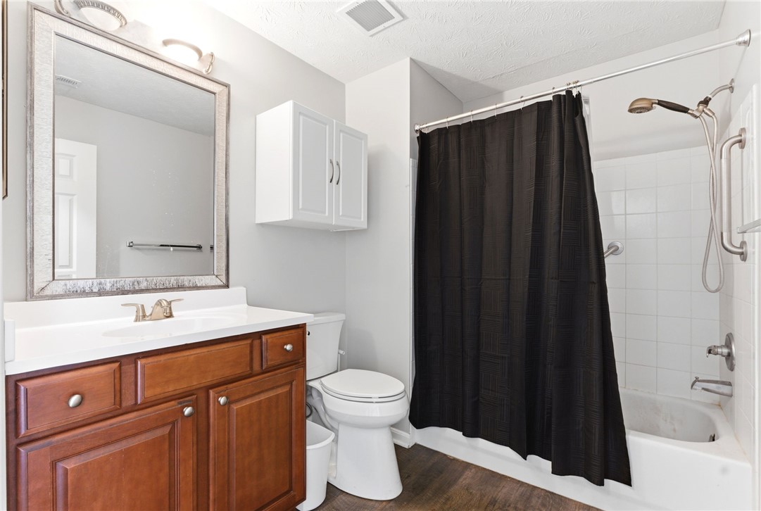 3129 Crestmont Lane 104