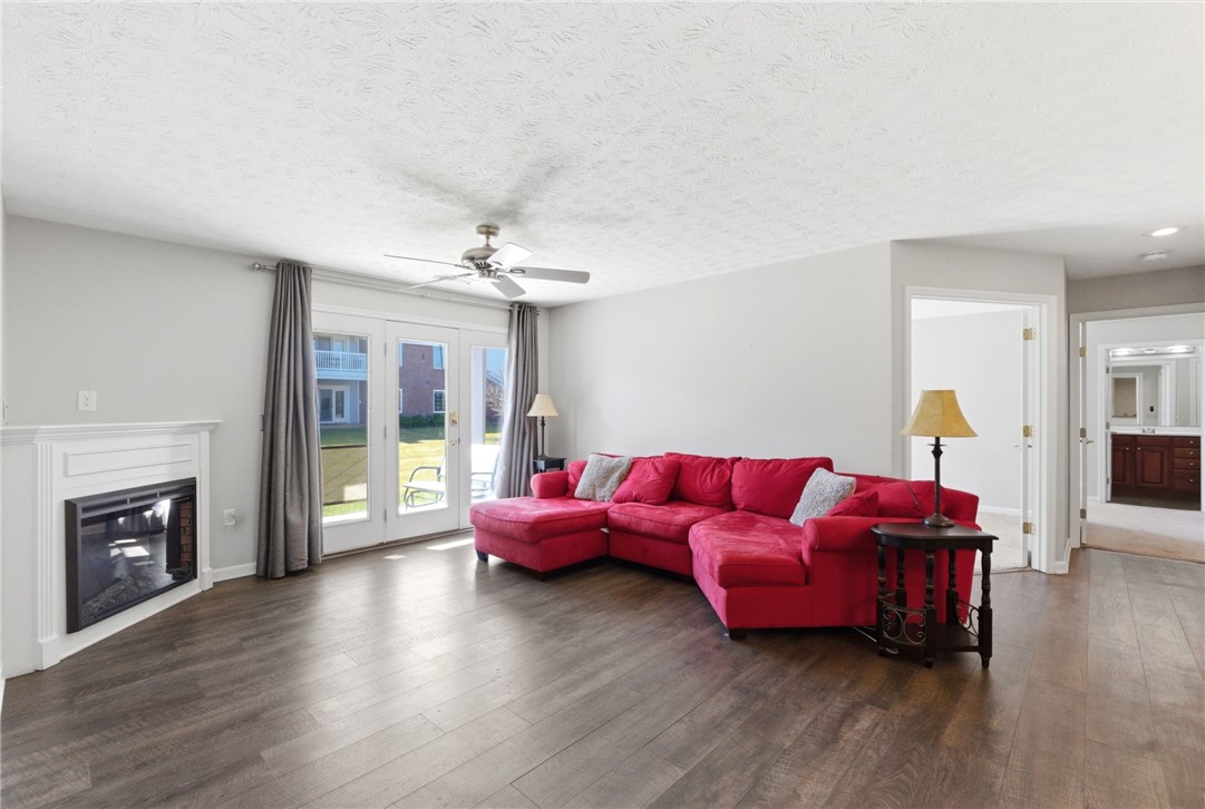 3129 Crestmont Lane 104