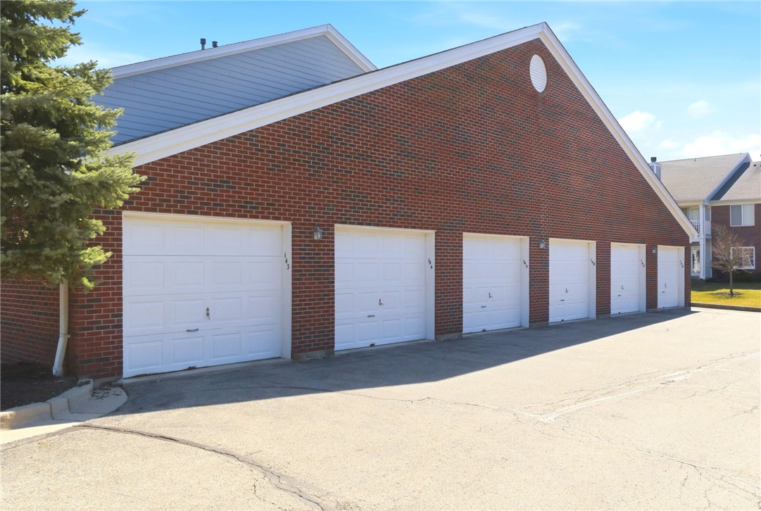 3129 Crestmont Lane 104