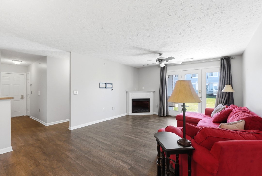 3129 Crestmont Lane 104
