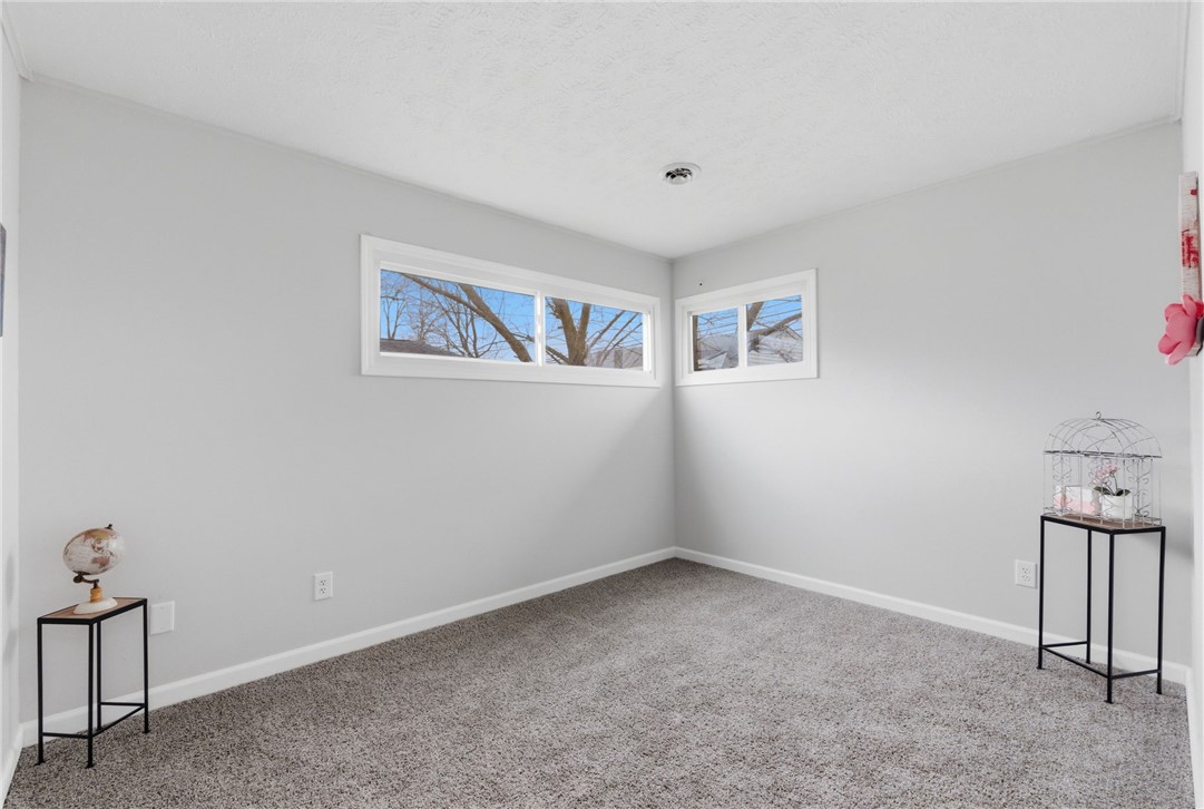 15 N Diana Lane