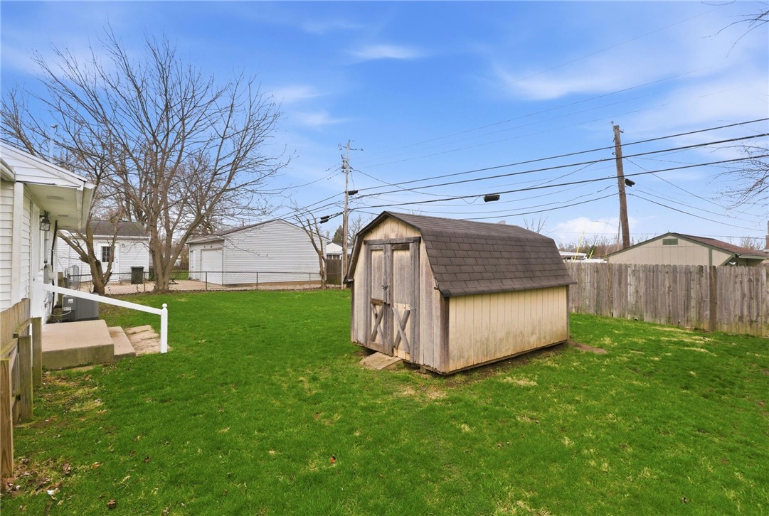 15 N Diana Lane