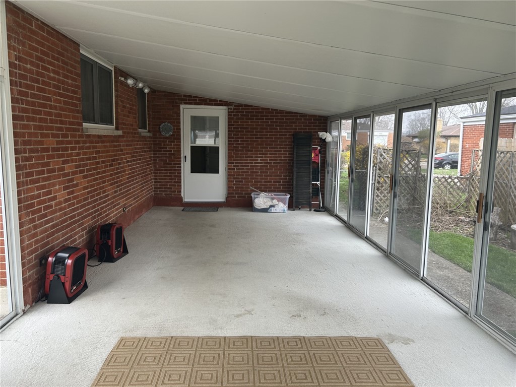 1912 Echo Wood Court