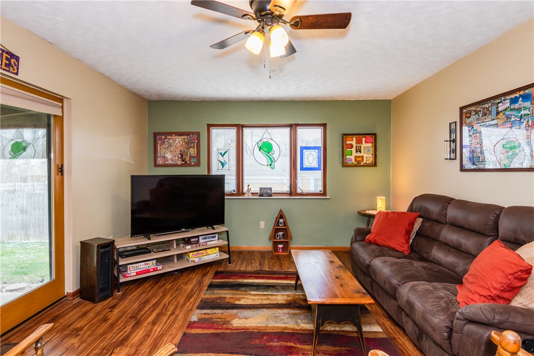913 Debbie Court