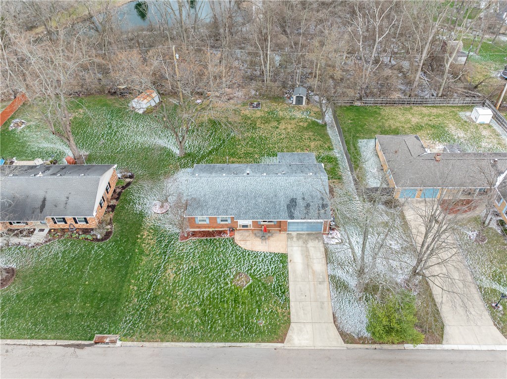 913 Debbie Court