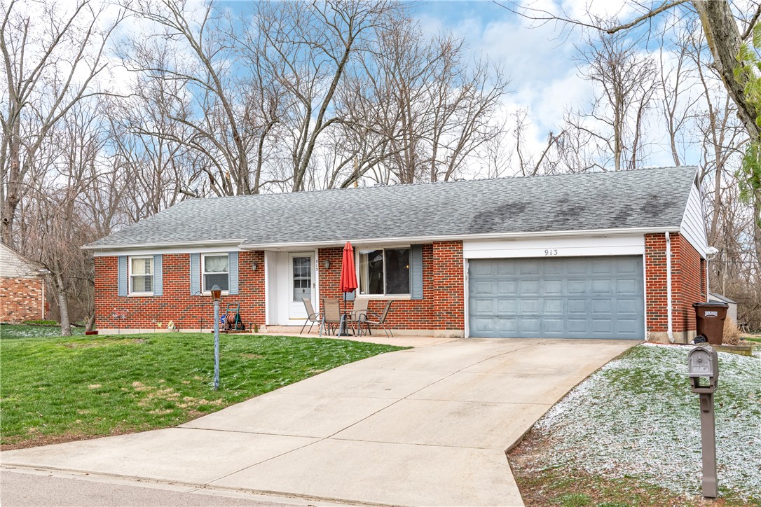 913 Debbie Court