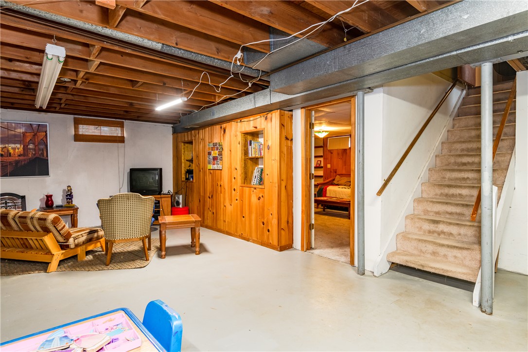 913 Debbie Court