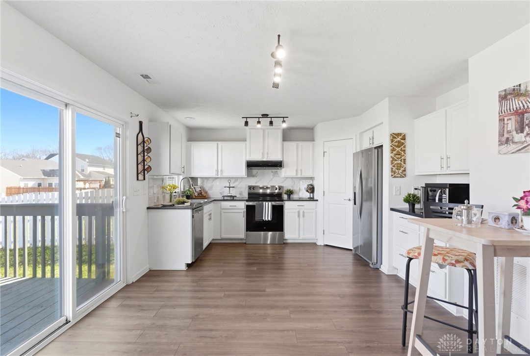 1436 Artesian Lane