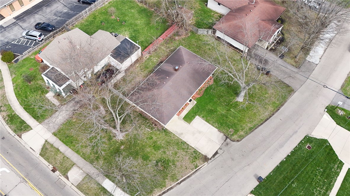 1301 Flowerdale Avenue