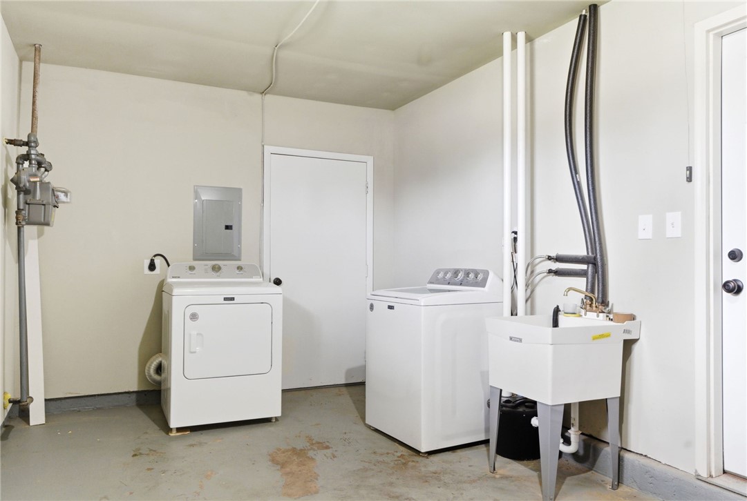 1301 Flowerdale Avenue