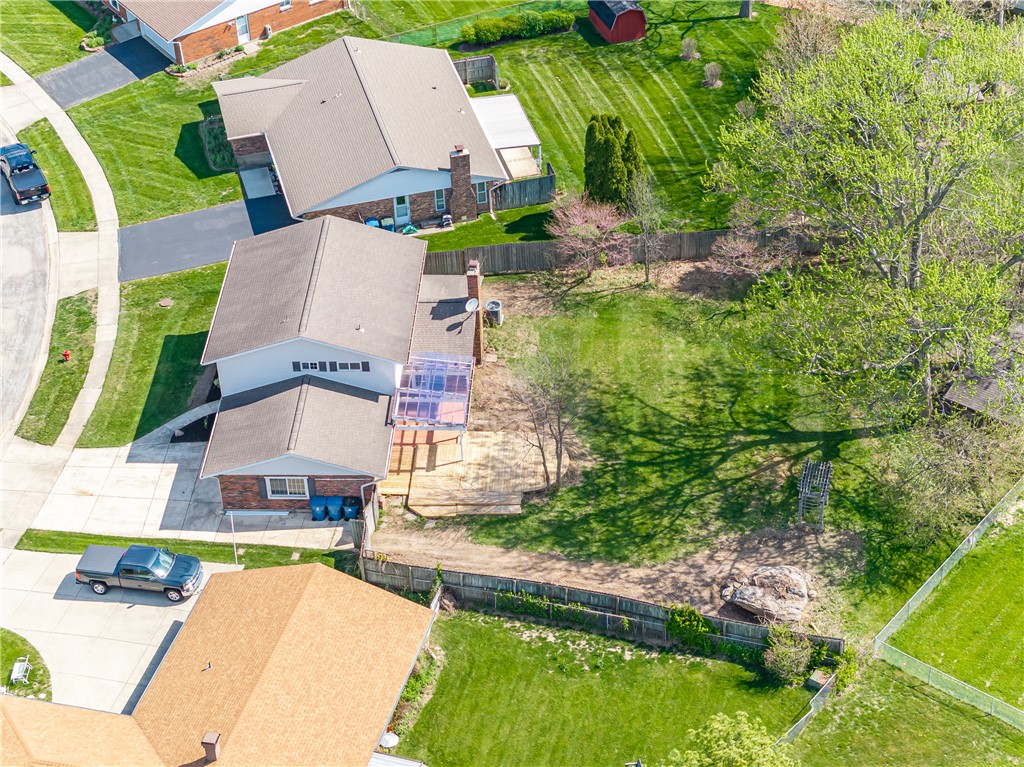 6850 Locustview Drive