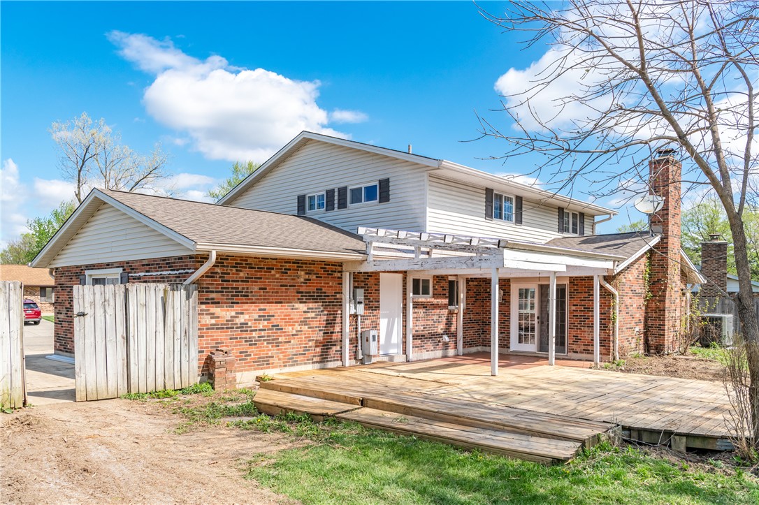 6850 Locustview Drive