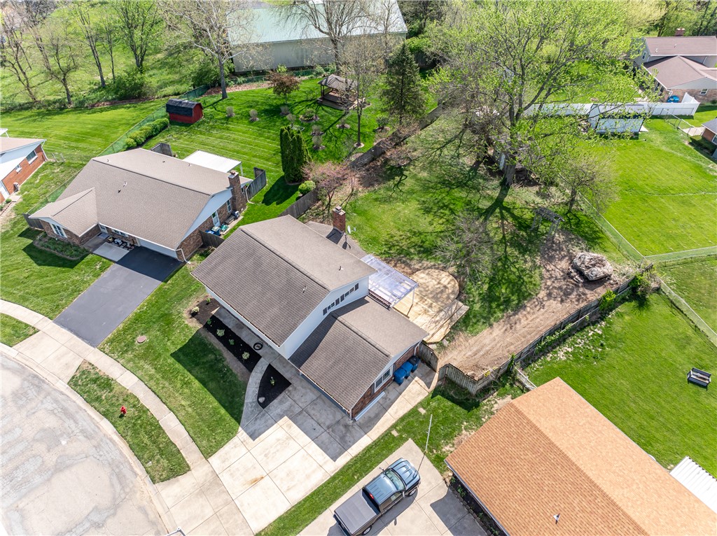 6850 Locustview Drive
