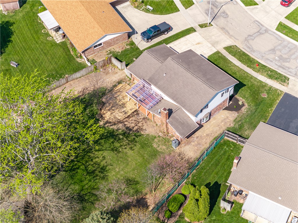 6850 Locustview Drive
