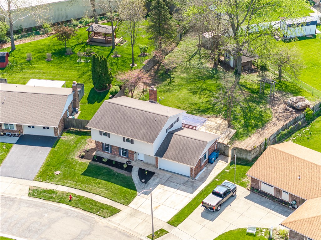 6850 Locustview Drive