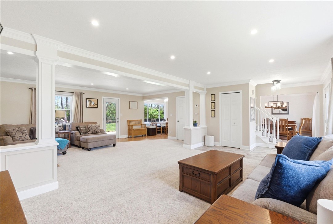 2439 Beechknoll Point