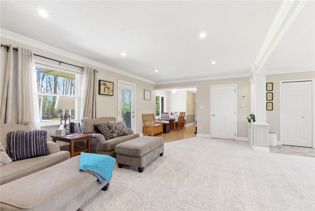 2439 Beechknoll Point