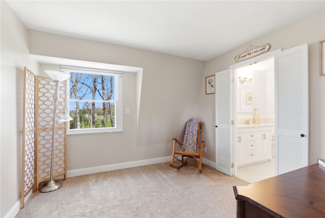 2439 Beechknoll Point