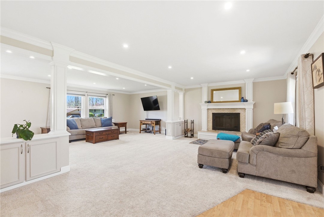 2439 Beechknoll Point