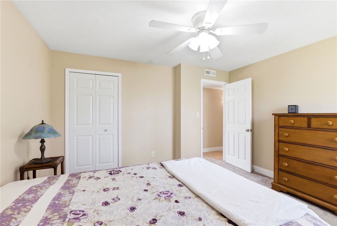 2439 Beechknoll Point